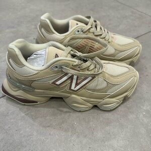 New Balance 9060 Unisex Bone Sparrow Sneakers